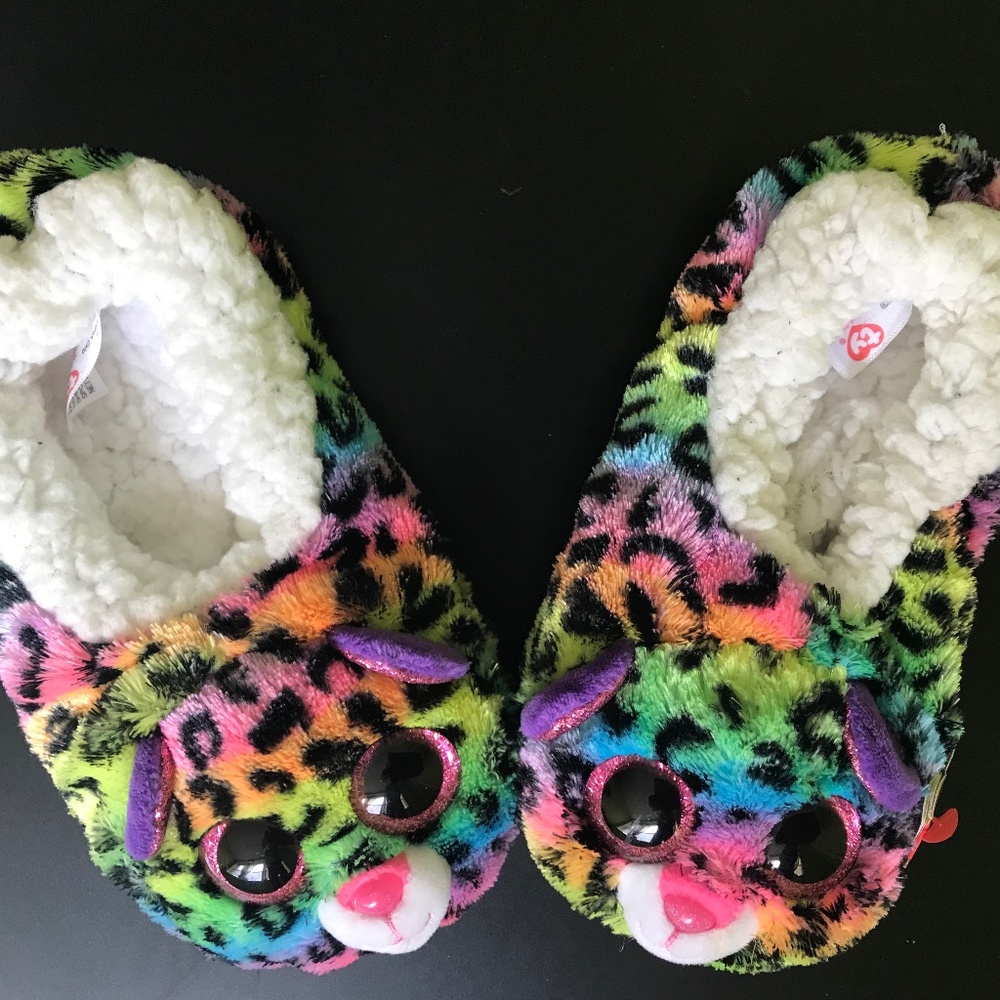 Cute fluffy rainbow kids slippers